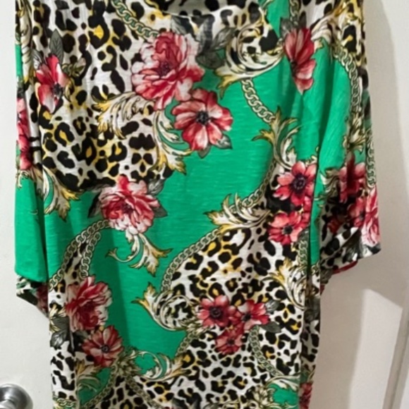 NEW Green Tunic Top - Picture 4 of 4